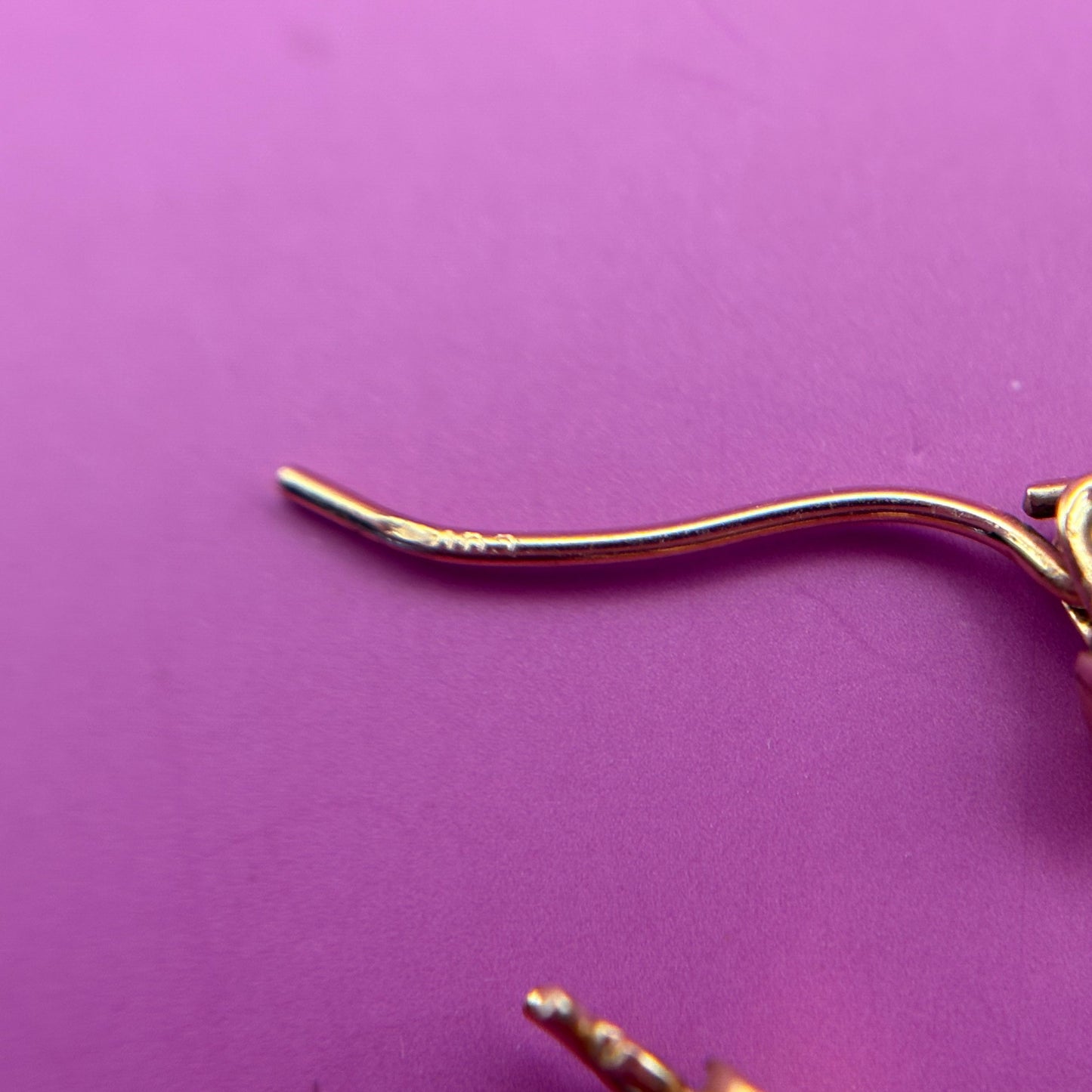 14k semi hollow tube hoops