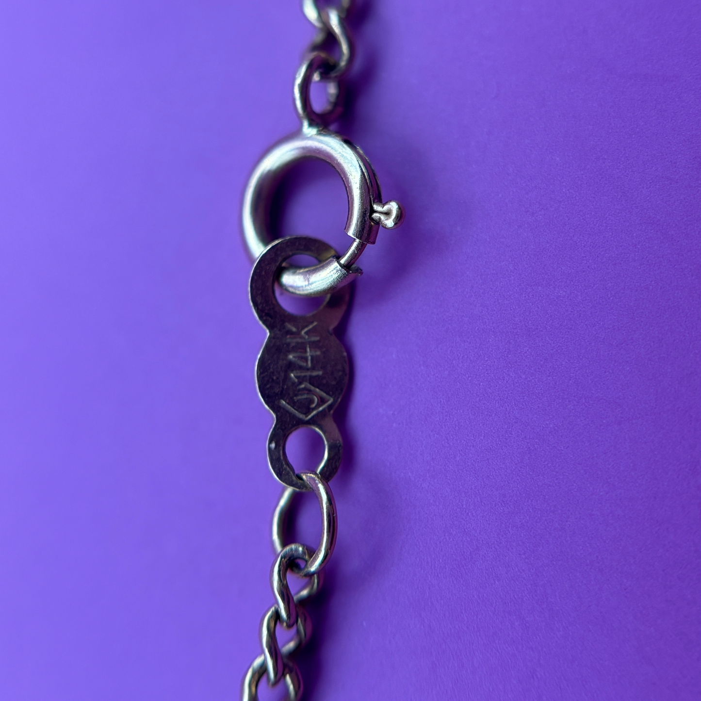 14k vintage curb chain 22.75"