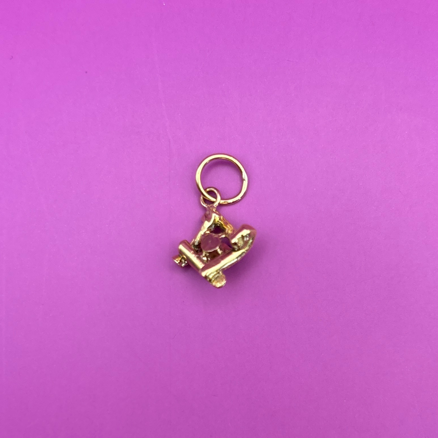 18k pin conversion sapphire charm
