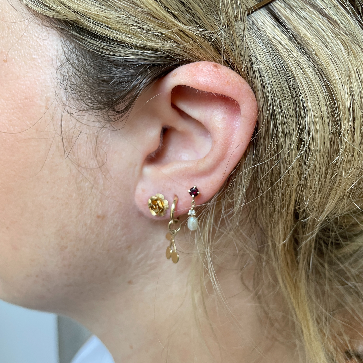 14k rose stud earrings