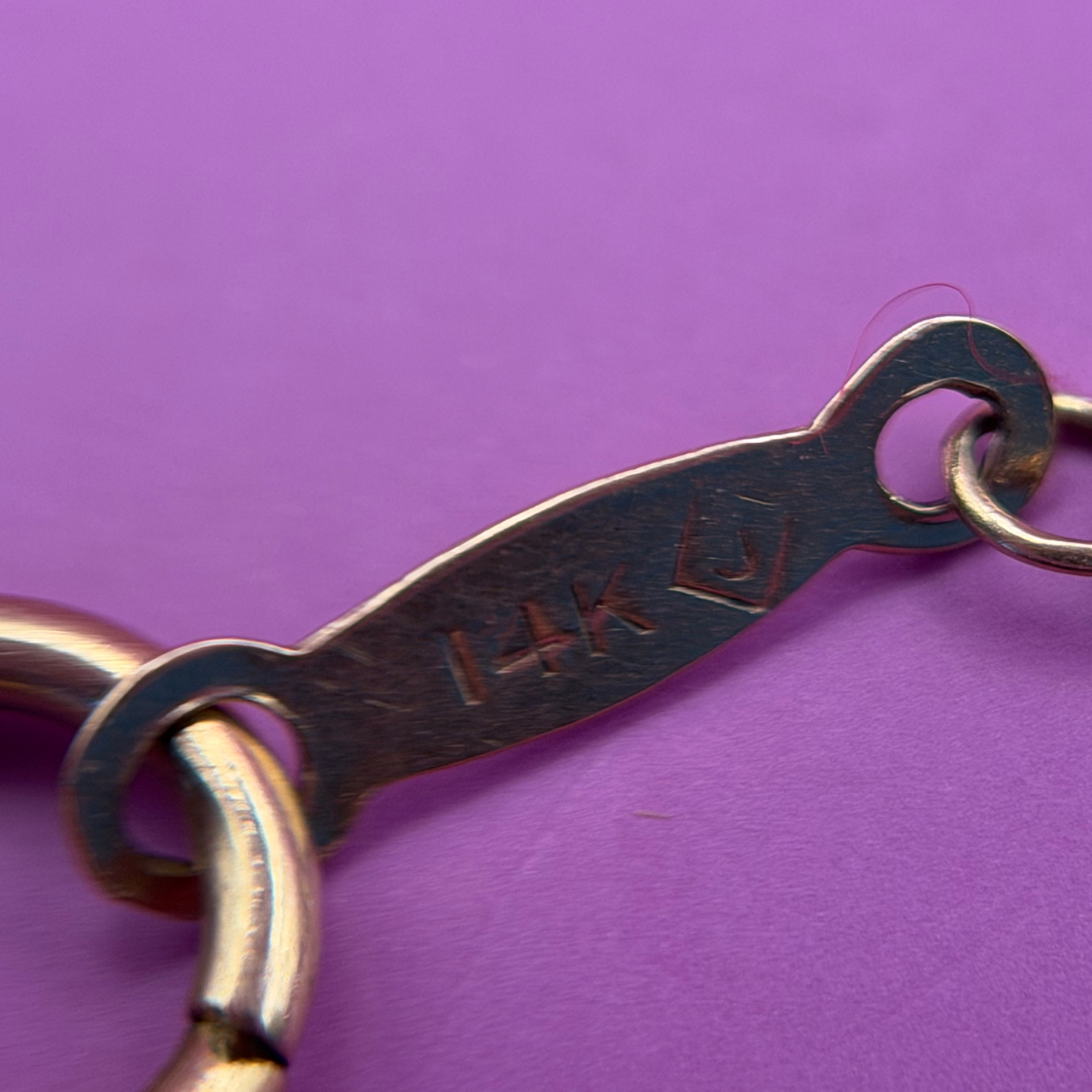 14k curb chain with large c-clasp 18.75"