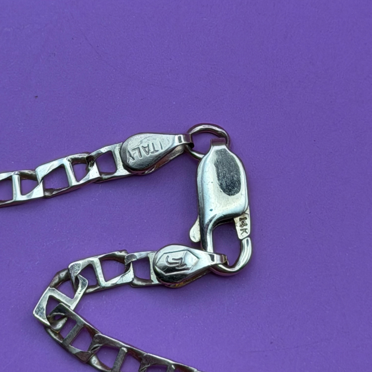 14k square mariner chain 22.25"