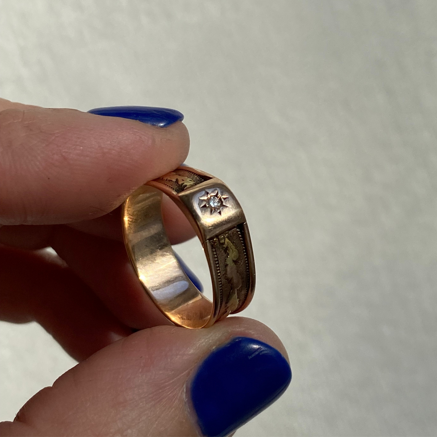 10k antique band with old diamond