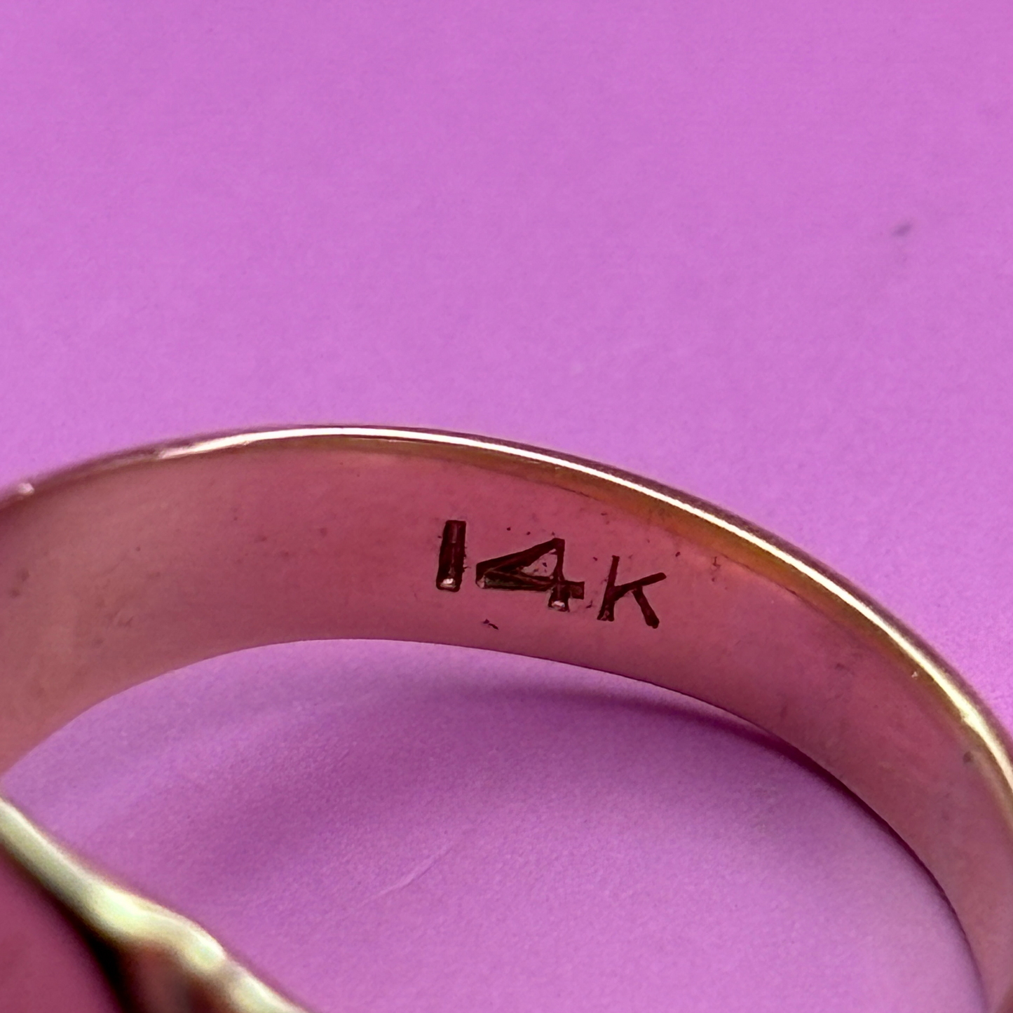 14k signet with script VC initials