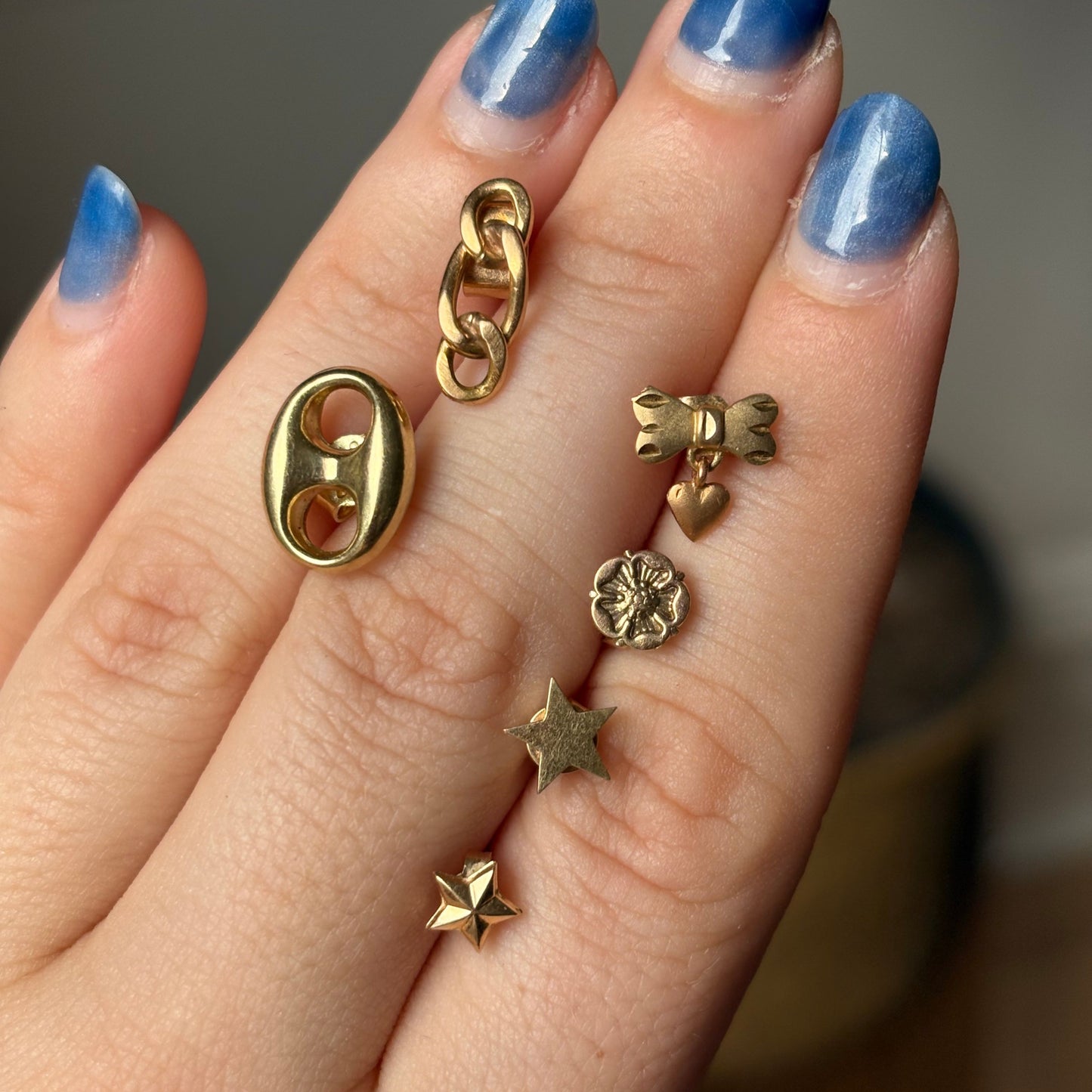 14k flat star single stud earring