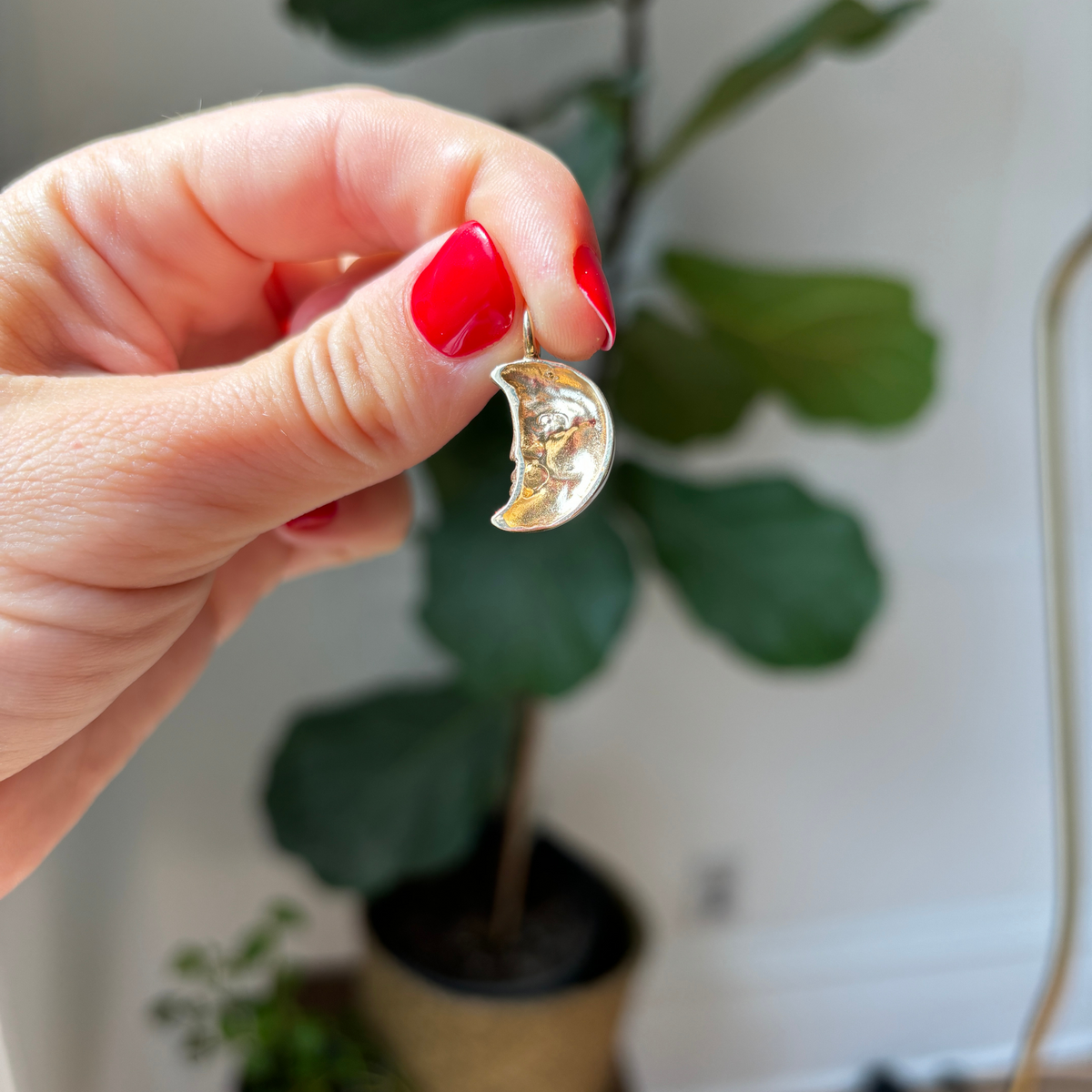 moon face charm