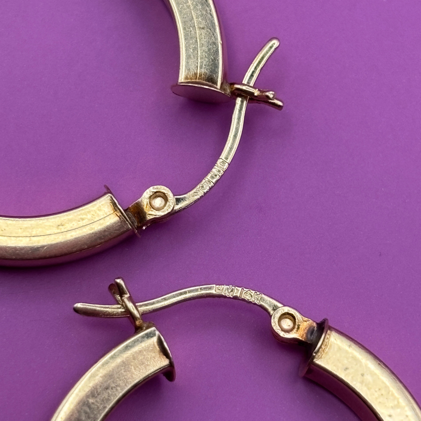 14k squared semi hollow hoops