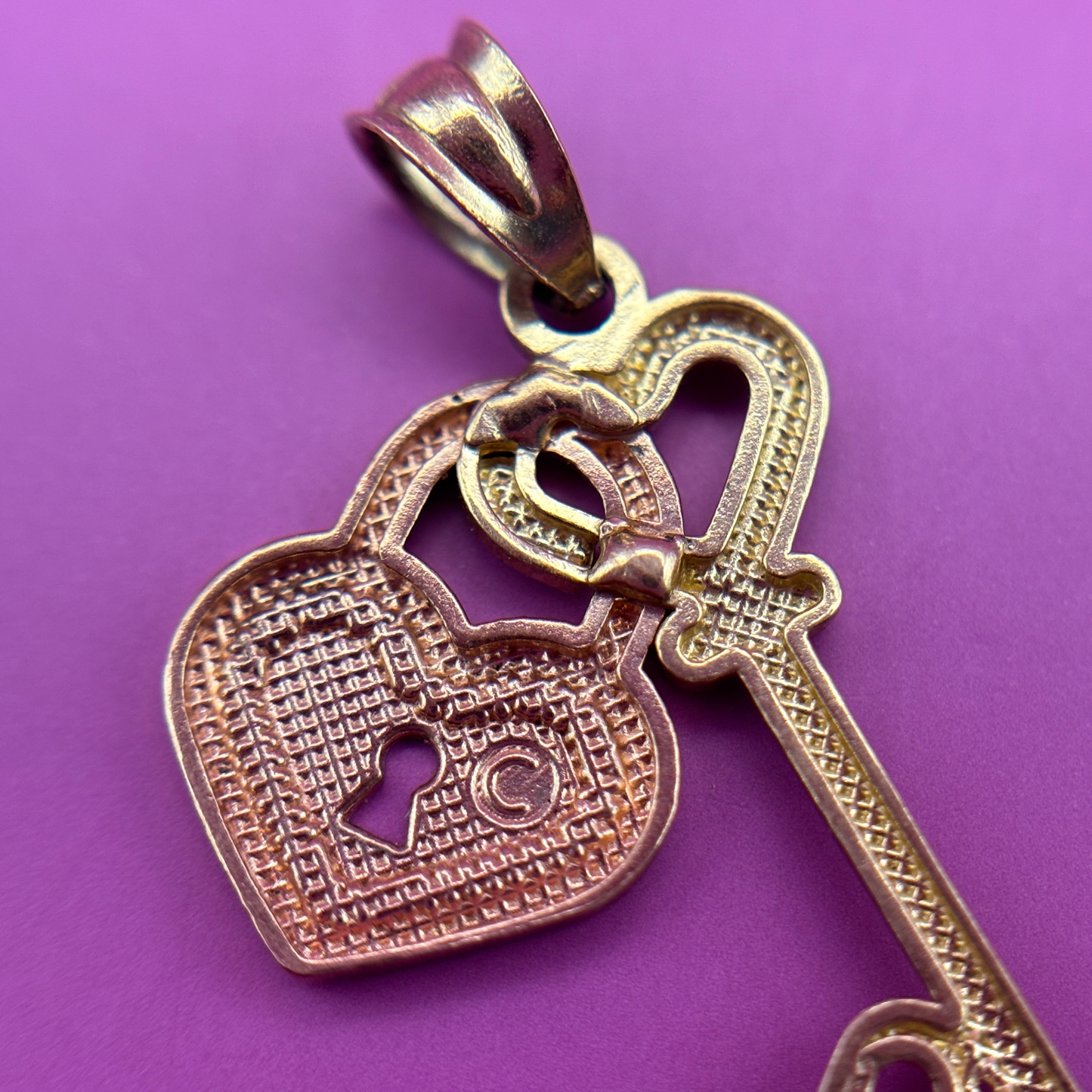 10k key & lock charm