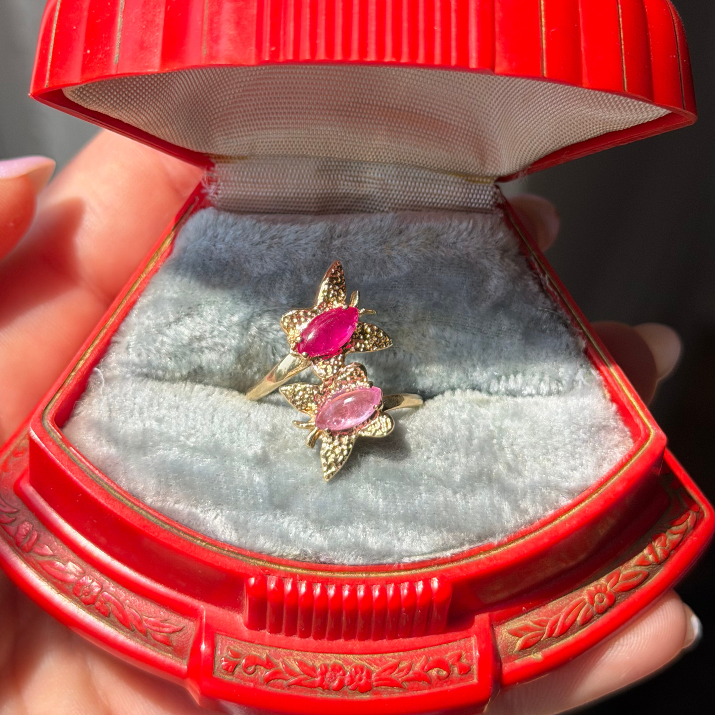 10k butterfly tu y yo ring with ruby cabochons