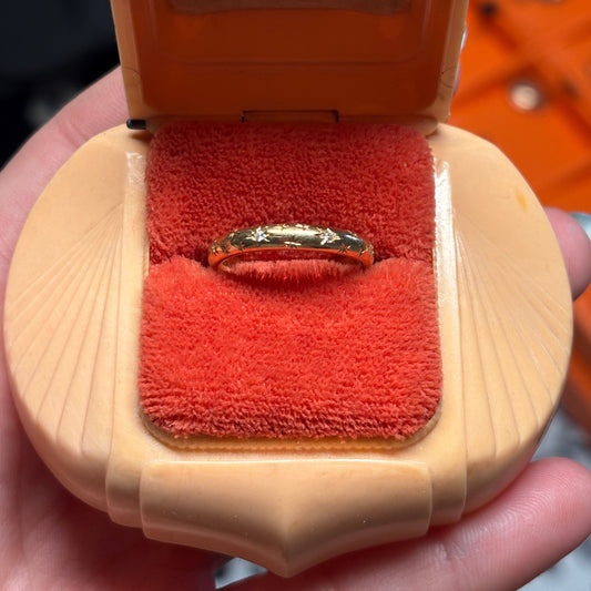14k antique re-imagined star set band with diamonds