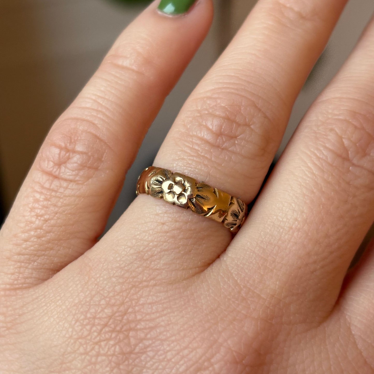 14k floral petal band
