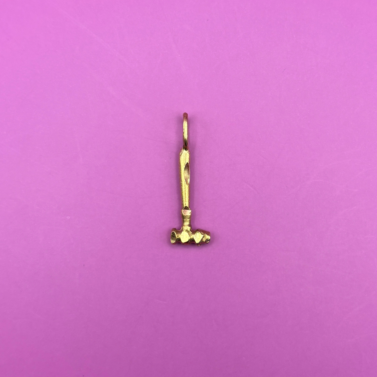 14k hammer charm