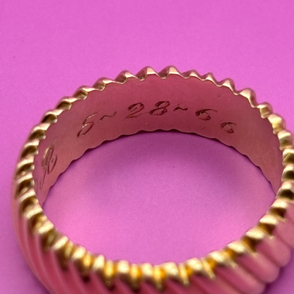 14k fluted infinity band