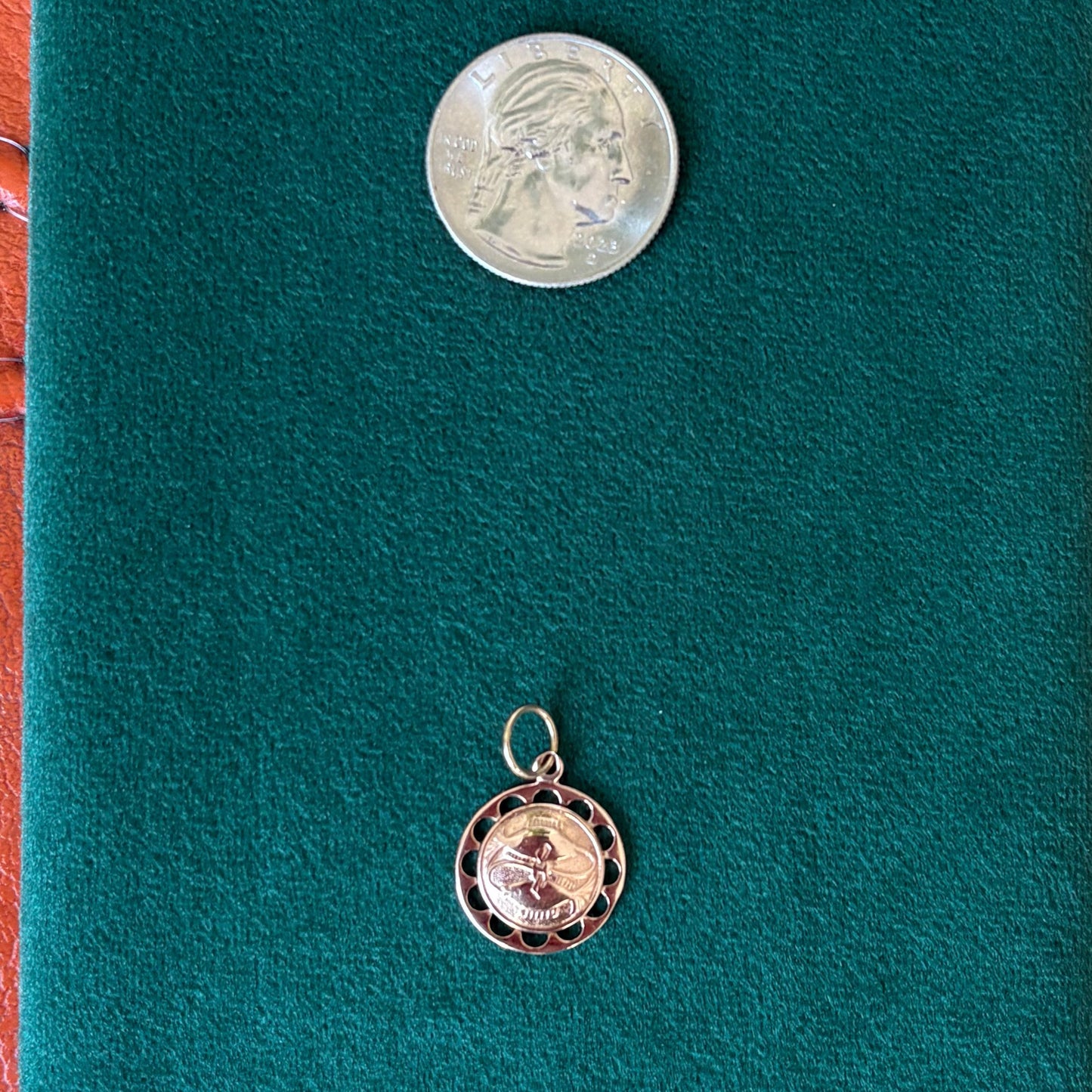 14k pisces cut out scallop charm