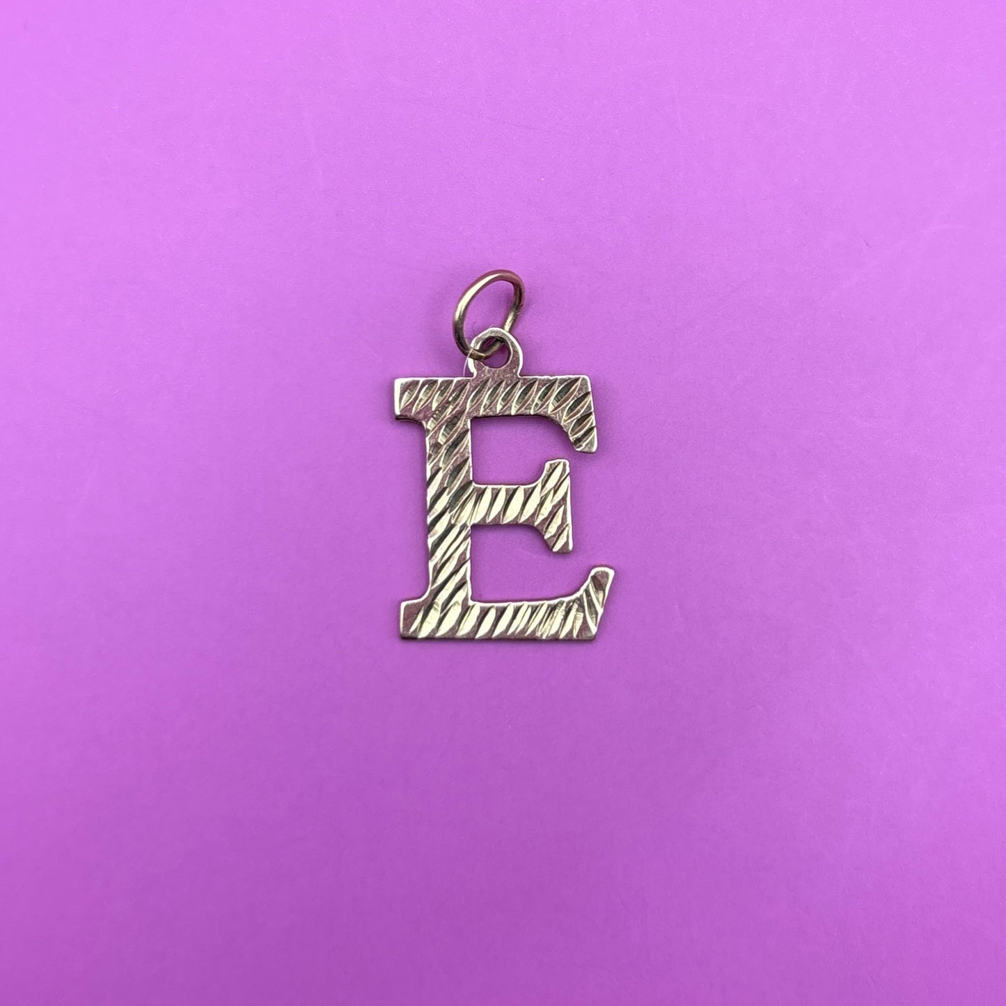 14k letter E striped charm