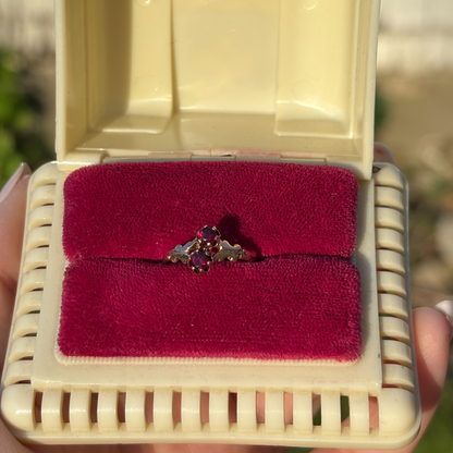10k double garnet belcher set ring