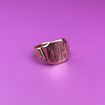 14k signet with script VC initials