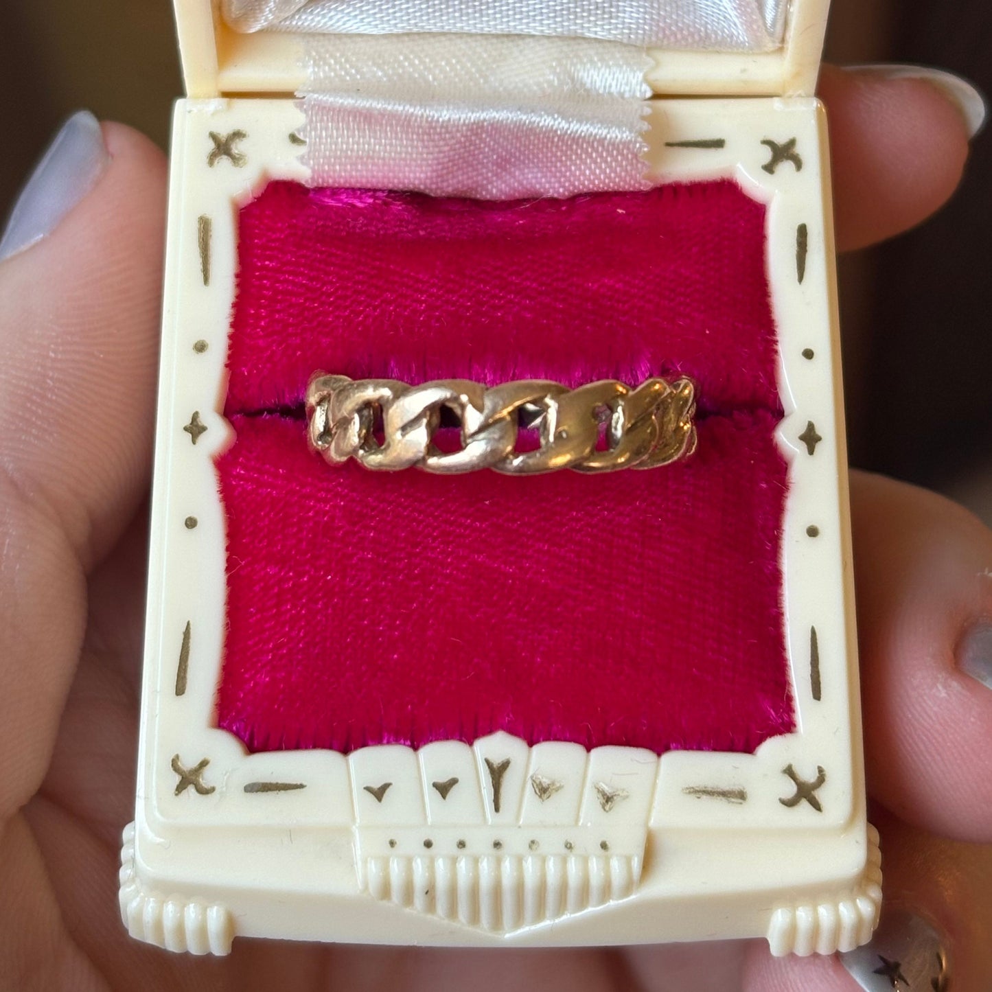 14k curb infinity band