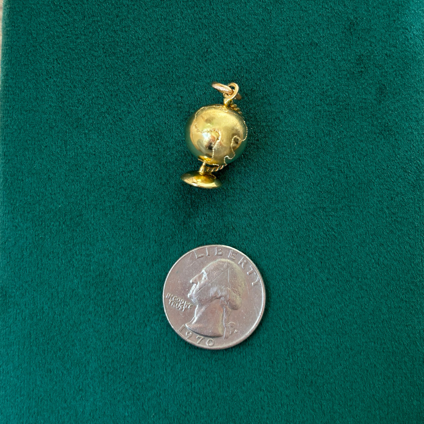 18k globe charm