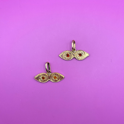 14k garnet eyes charm