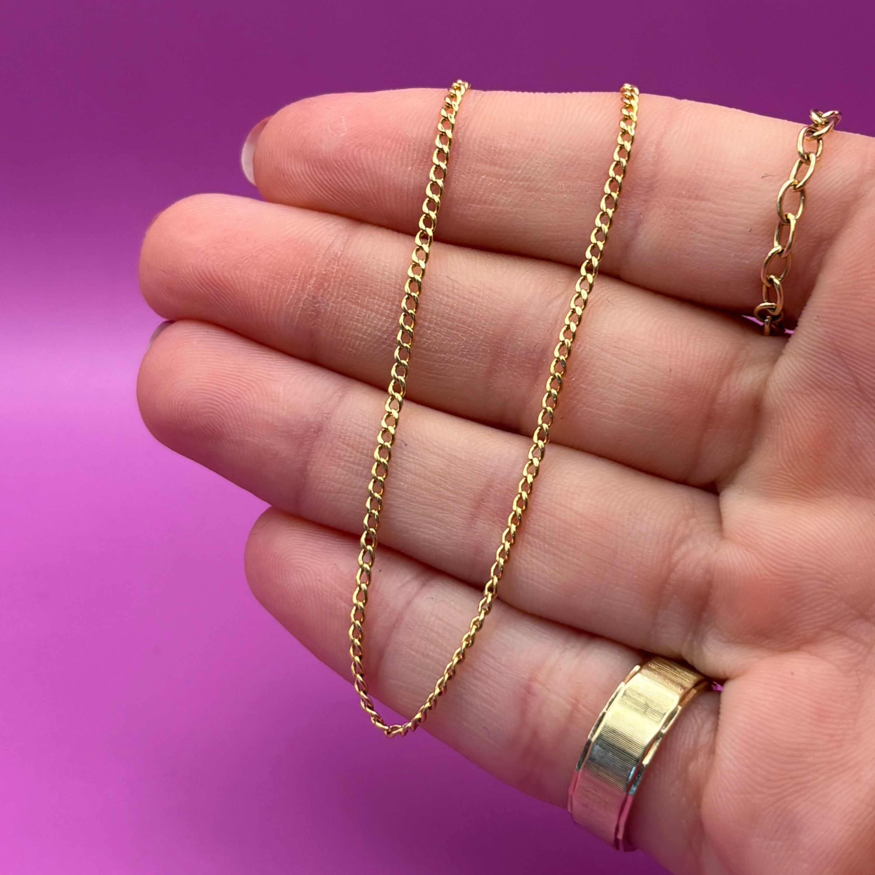 18k curb chain with hook clasp 28