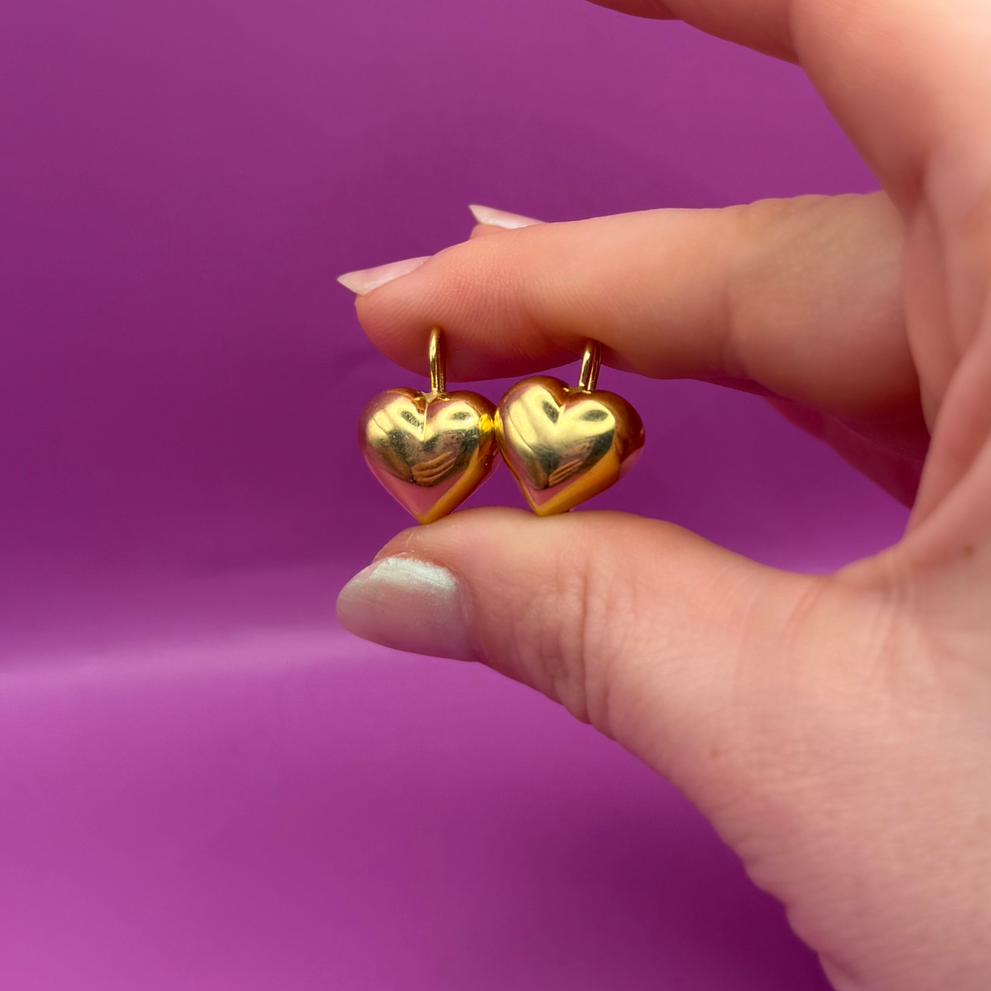 18k semi hollow heart drop earrings