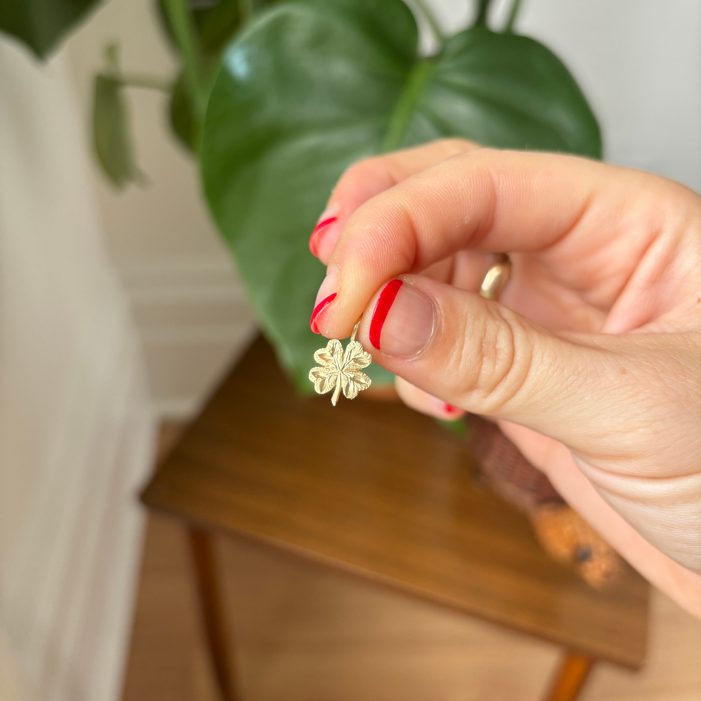 10k four leaf clover mini charm