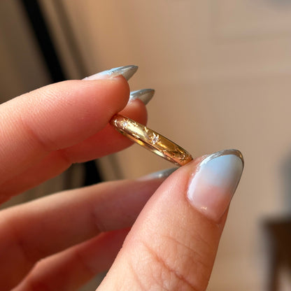18k antique re-imagined star set band with diamonds