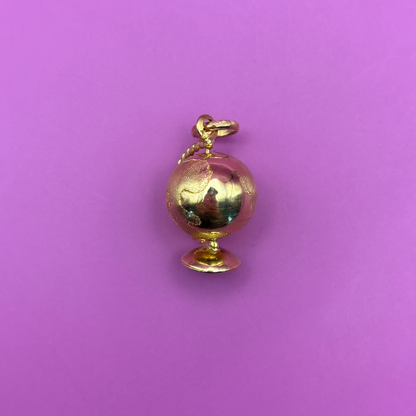 18k globe charm