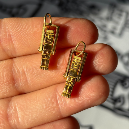 18k mesoamerican dude cufflink conversion charm