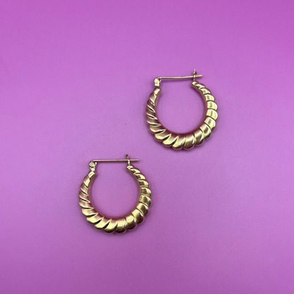 14k puffy scalloped semi hollow hoops
