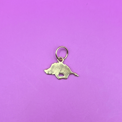 14k running hog charm