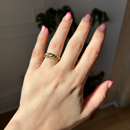 14k croissant ring