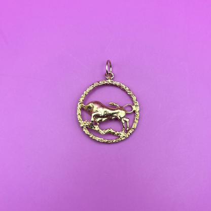 14k bull charm