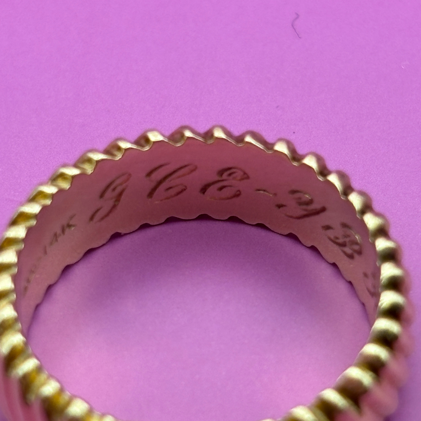 14k fluted infinity band