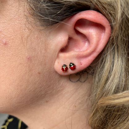 18k ladybug studs earrings