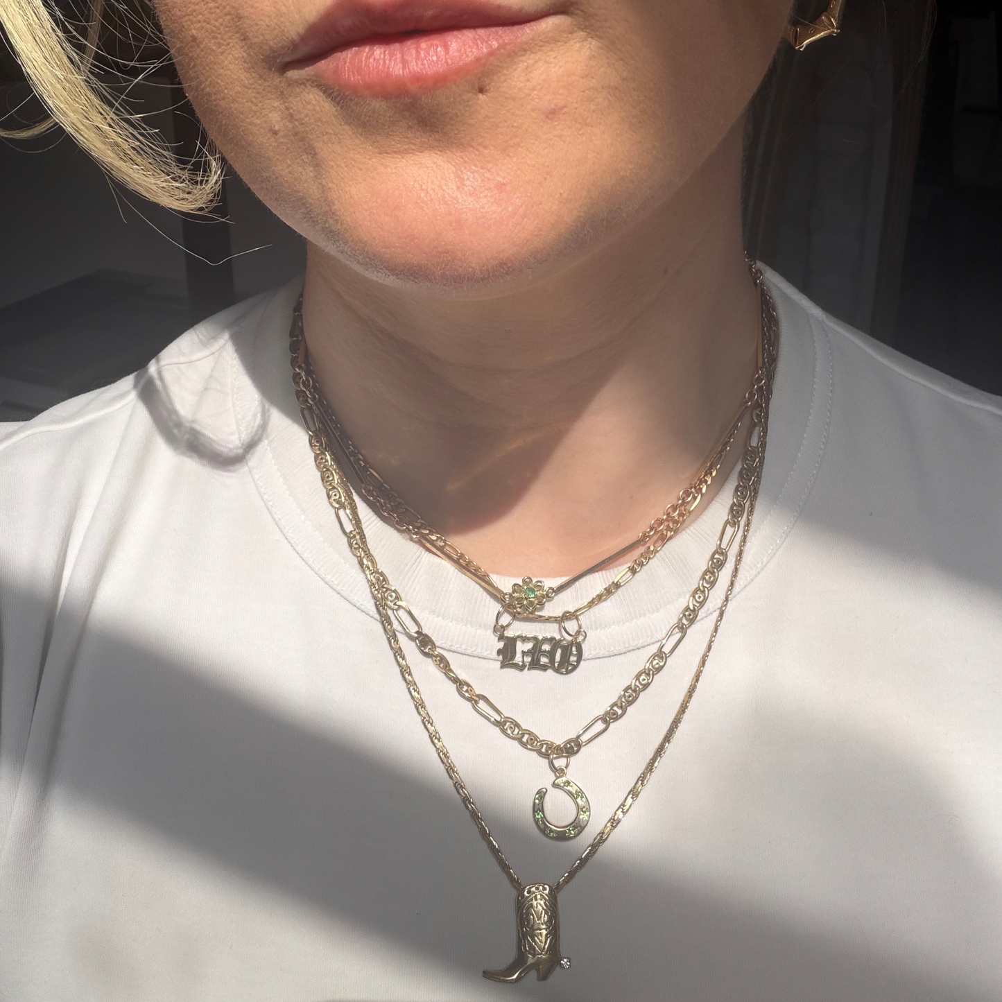 14k flower bar link station choker chain with emeralds 15.75"