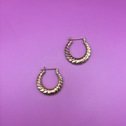 14k puffy scalloped semi hollow hoops