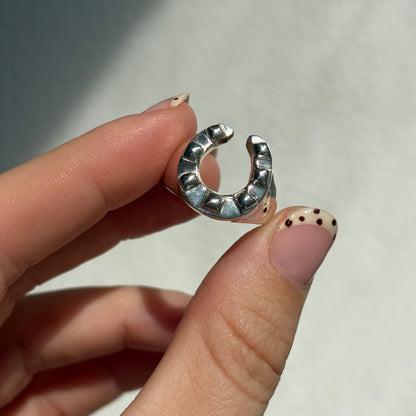 silver 7 notch horseshoe ring