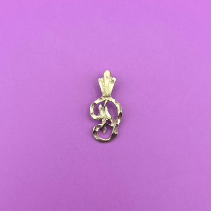 14k mini letter P with diamond cuts charm