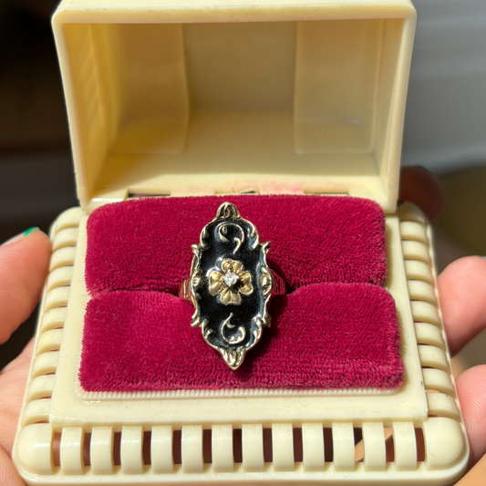 12k art nouveau ring with black enamel & diamond