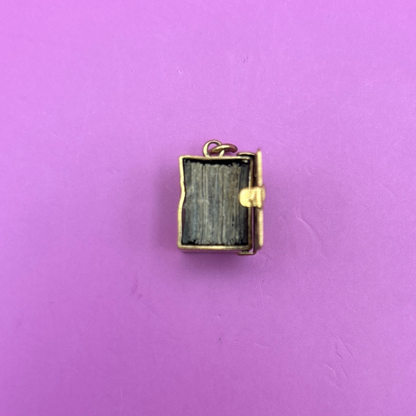 14k cards charm