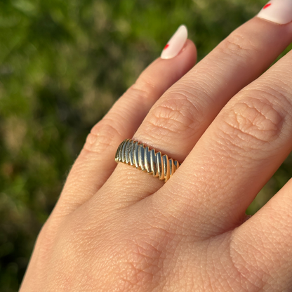 14k fluted infinity band
