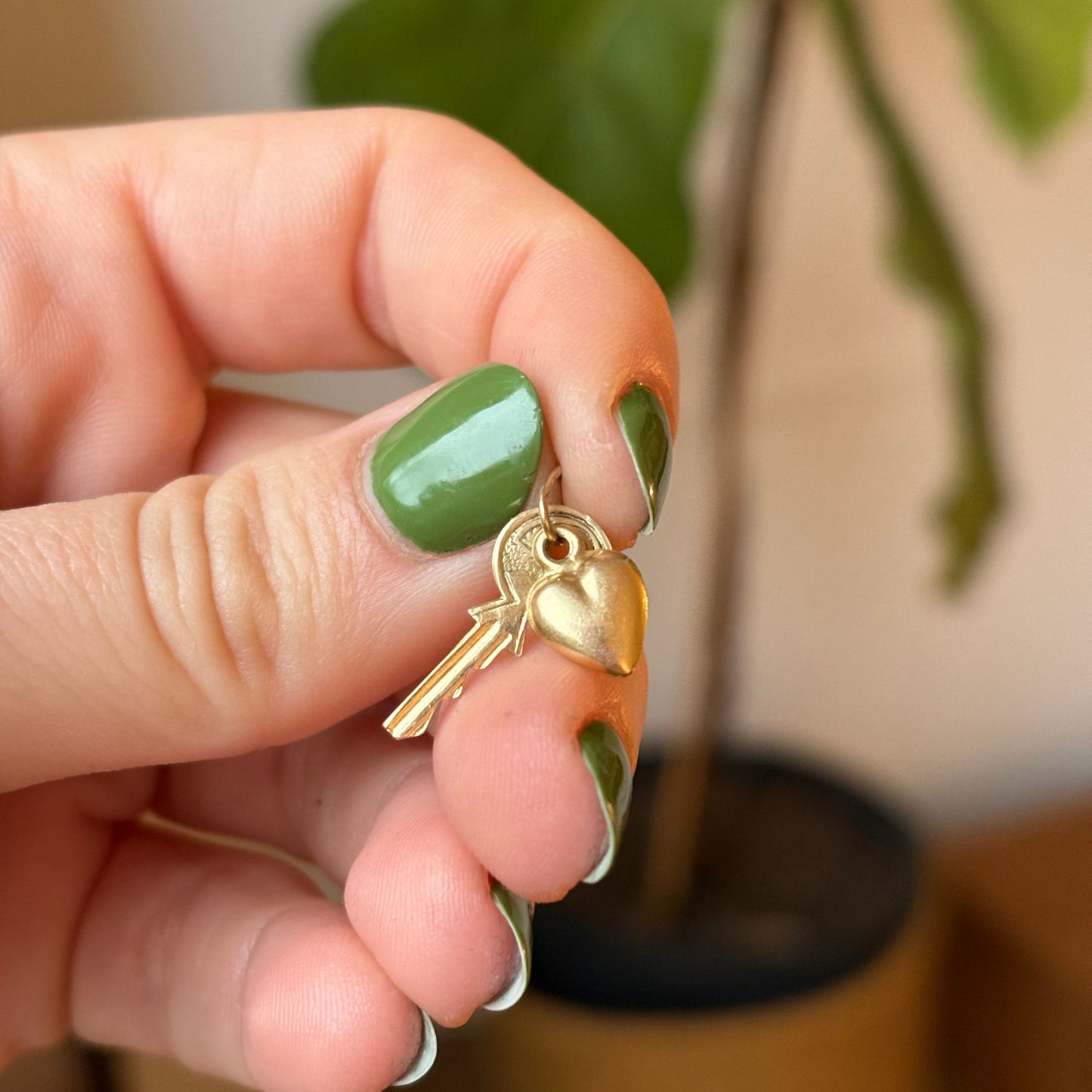14k key to my heart charm