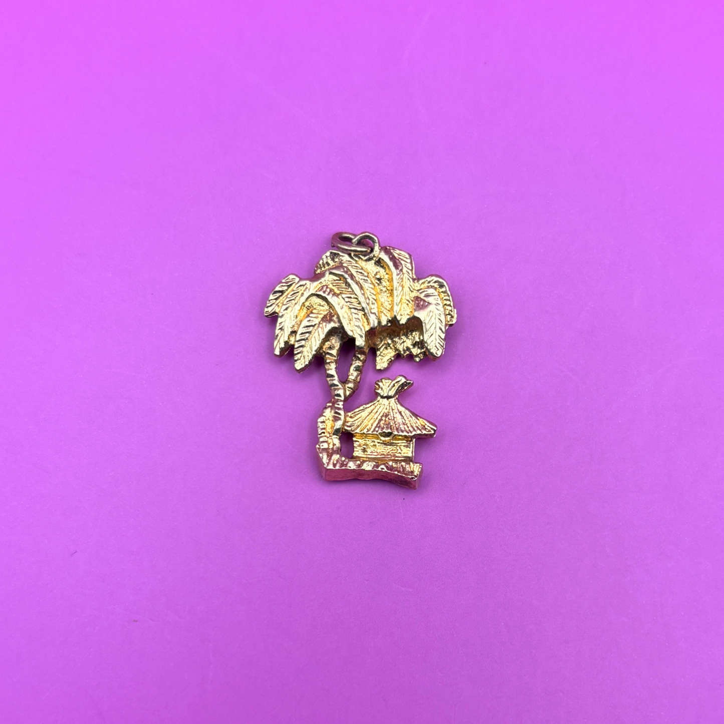 14k palm trees charm