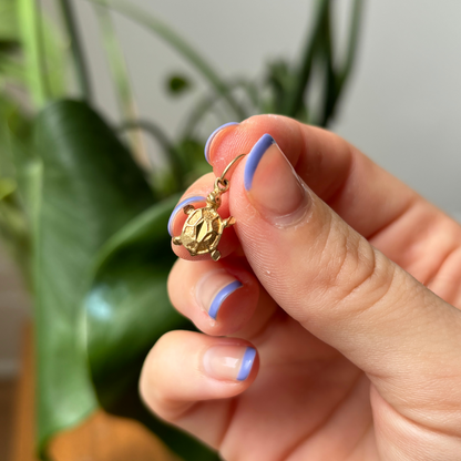 14k mini turtle charm