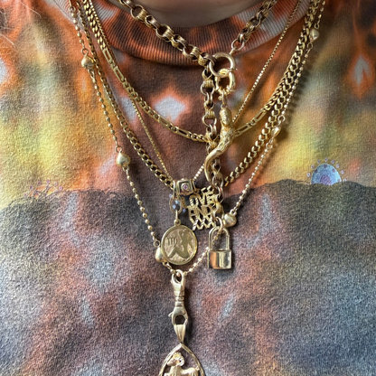 18k vintage curb chain with sister clasp 18.75"