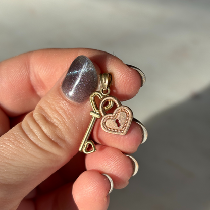 10k key & lock charm