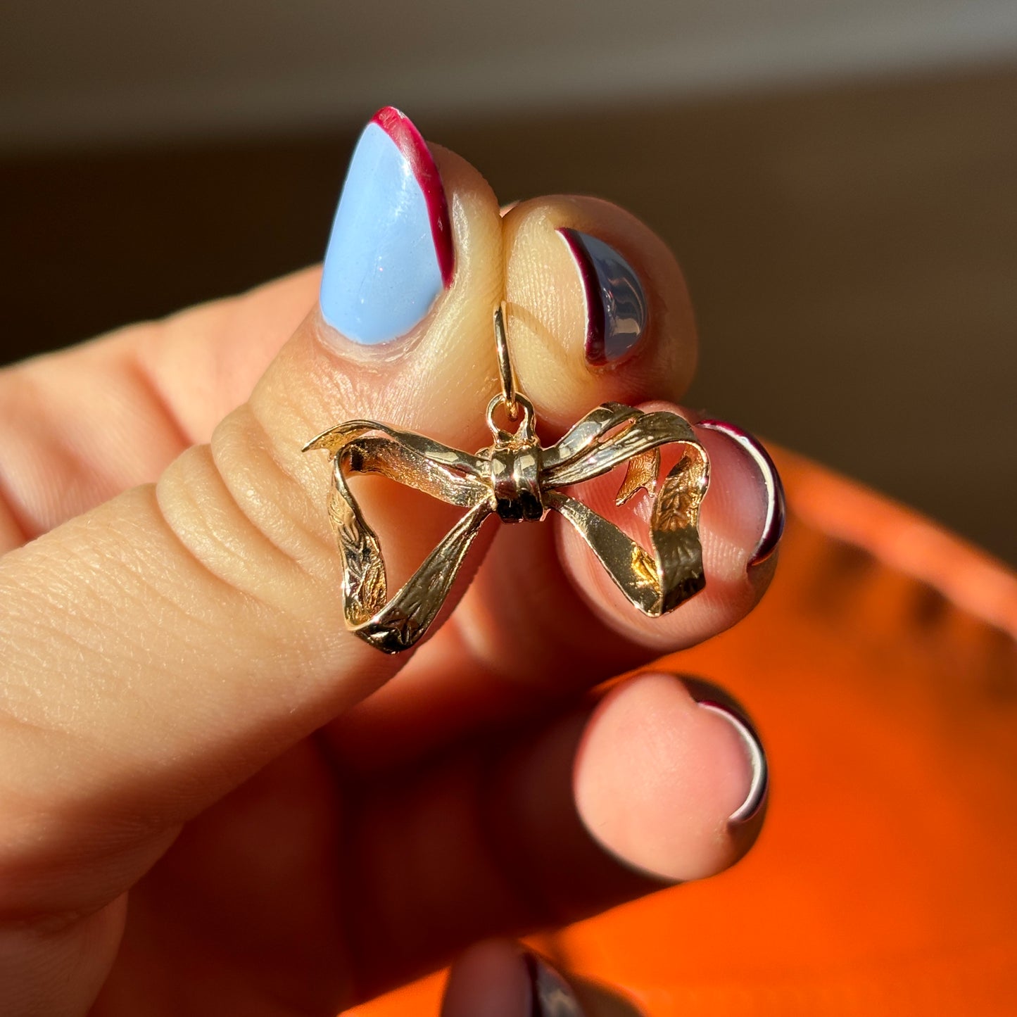 bow ribbon charm