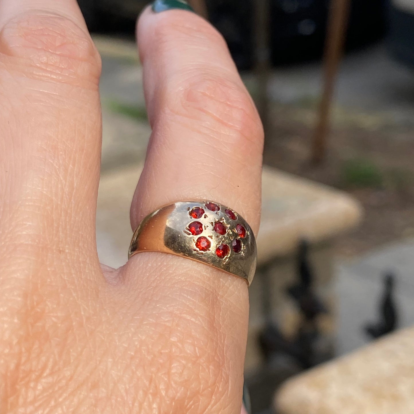 9K garnet flower dome ring